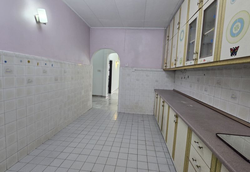 Jalan Bandar Kinrara 3/1B