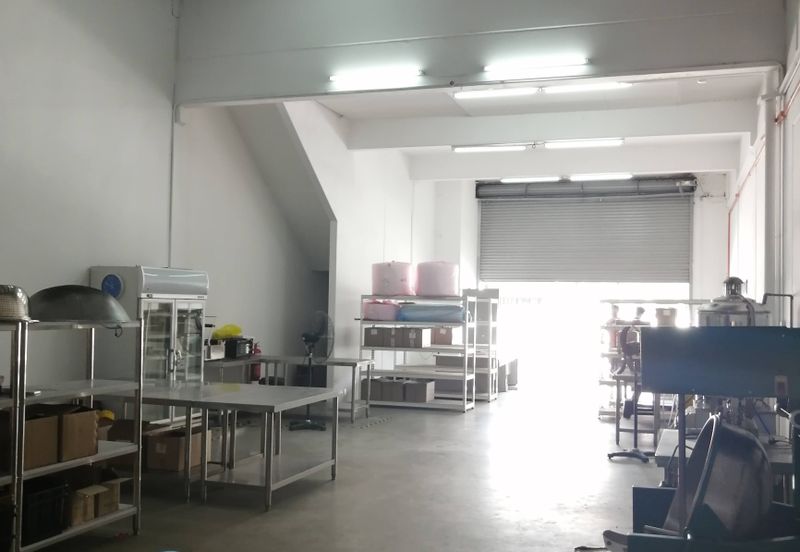 Terrace factory for rent @ Taman Perindustrian Puchong, Puchong.