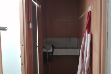 Terrace factory for rent @ Taman Perindustrian Puchong, Puchong.