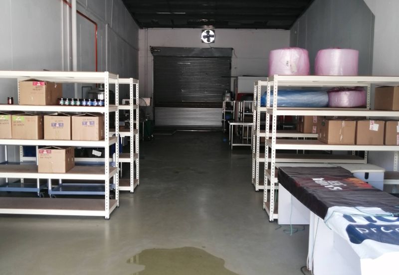 Terrace factory for rent @ Taman Perindustrian Puchong, Puchong.