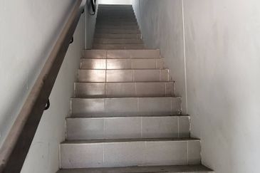 Terrace factory for rent @ Taman Perindustrian Puchong, Puchong.