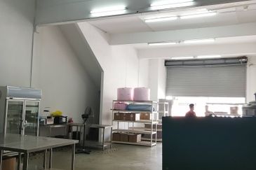 Terrace factory for rent @ Taman Perindustrian Puchong, Puchong.