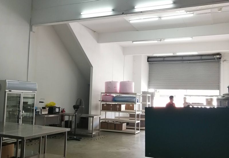 Terrace factory for rent @ Taman Perindustrian Puchong, Puchong.