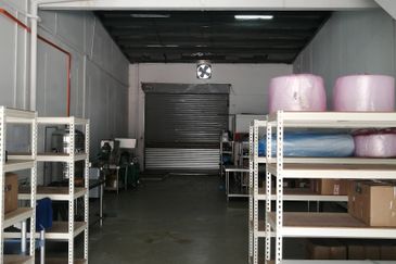 Terrace factory for rent @ Taman Perindustrian Puchong, Puchong.