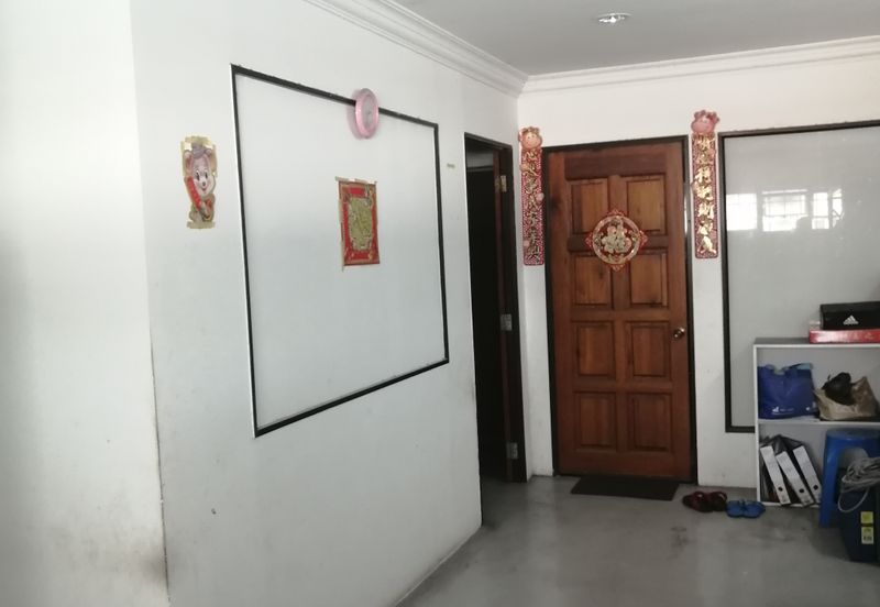 Terrace factory for rent @ Taman Perindustrian Puchong, Puchong.