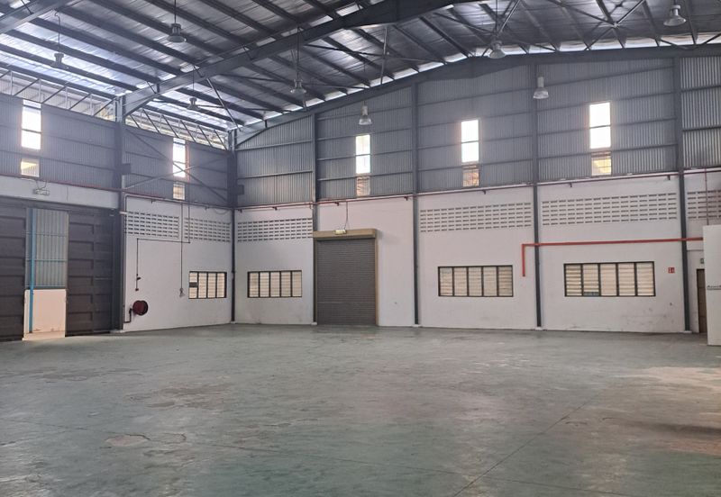 Hot Deal! Factory for Rent in Strategic Location @ Bandar Kinrara. 