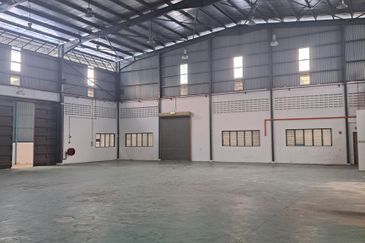 Hot Deal! Factory for Rent in Strategic Location @ Bandar Kinrara. 