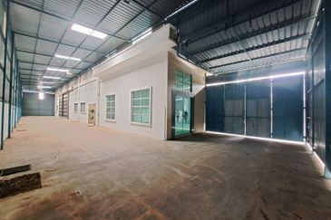 Hot Deal! Factory for Rent in Strategic Location @ Bandar Kinrara. 