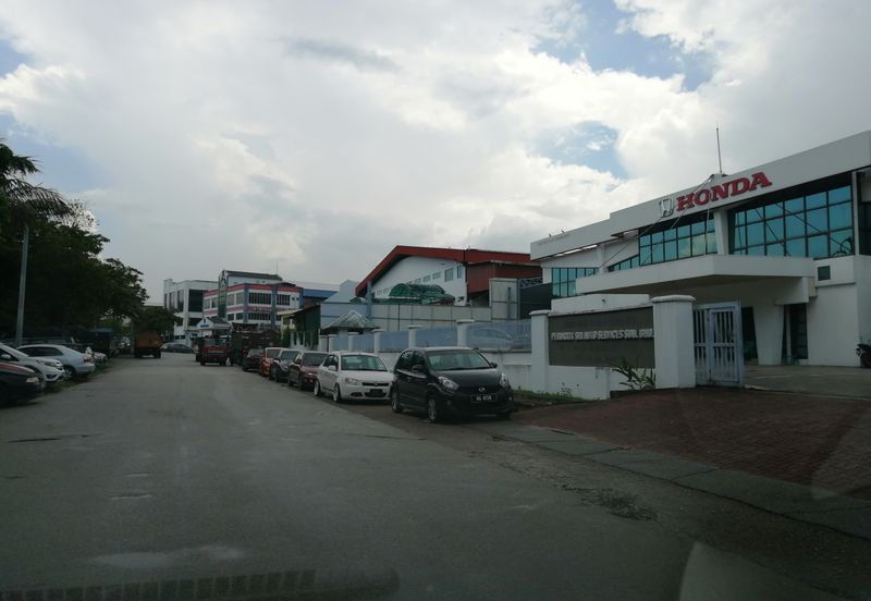 Hot Deal! Factory for Rent in Strategic Location @ Bandar Kinrara. 