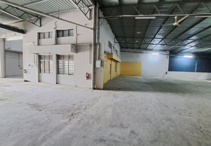 Hot Deal! Factory for Rent in Strategic Location @ Bandar Kinrara. 