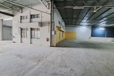 Hot Deal! Factory for Rent in Strategic Location @ Bandar Kinrara. 