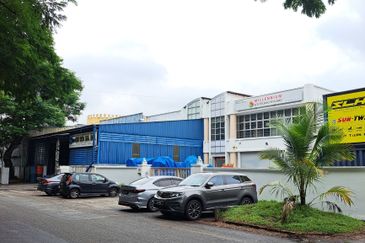 Hot Deal! Factory for Rent in Strategic Location @ Bandar Kinrara. 
