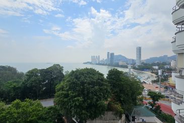 Marina Tower, Ratu Mutiara