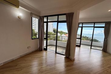 Marina Tower, Ratu Mutiara