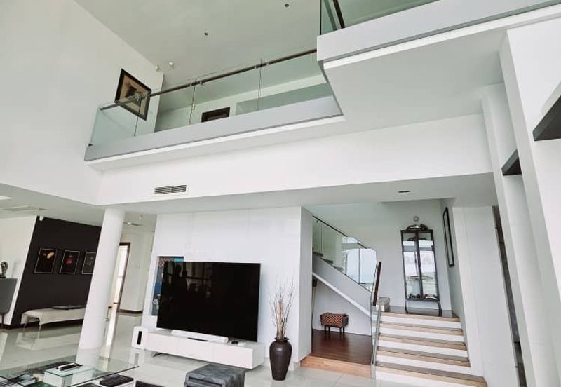 Infinity Beachfront Super Condominium