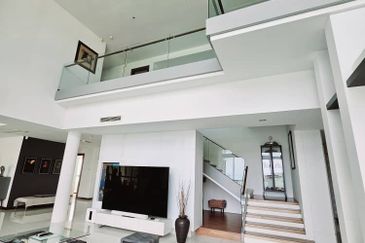 Infinity Beachfront Super Condominium