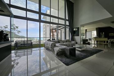 Infinity Beachfront Super Condominium