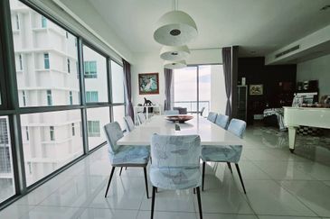 Infinity Beachfront Super Condominium