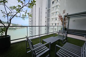 Infinity Beachfront Super Condominium