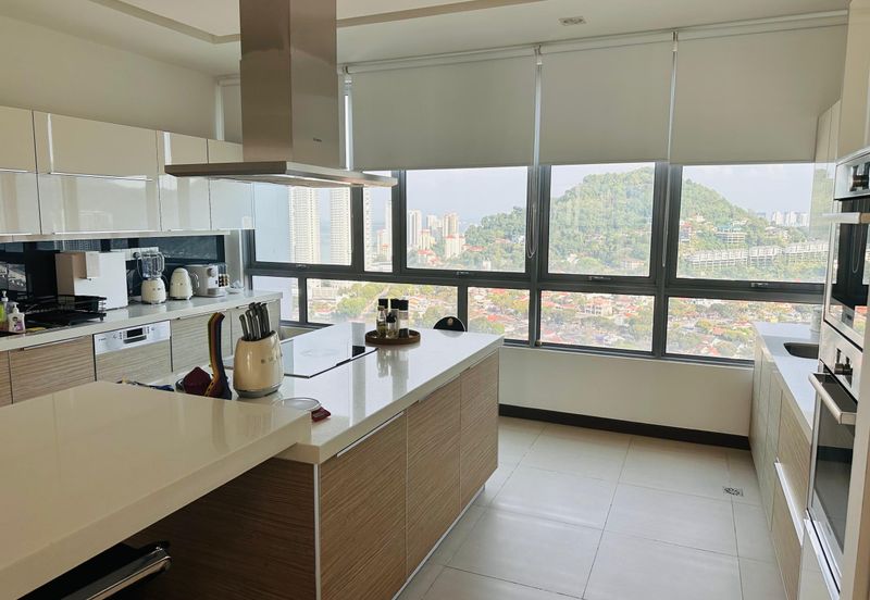 Infinity Beachfront Super Condominium