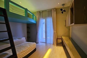 Quayside Seafront Resort Condominium