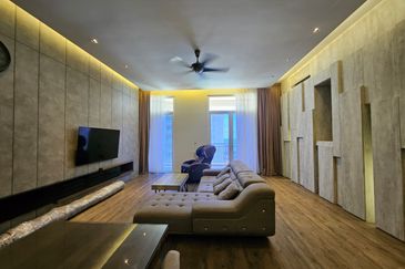 Quayside Seafront Resort Condominium