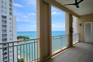 Quayside Seafront Resort Condominium