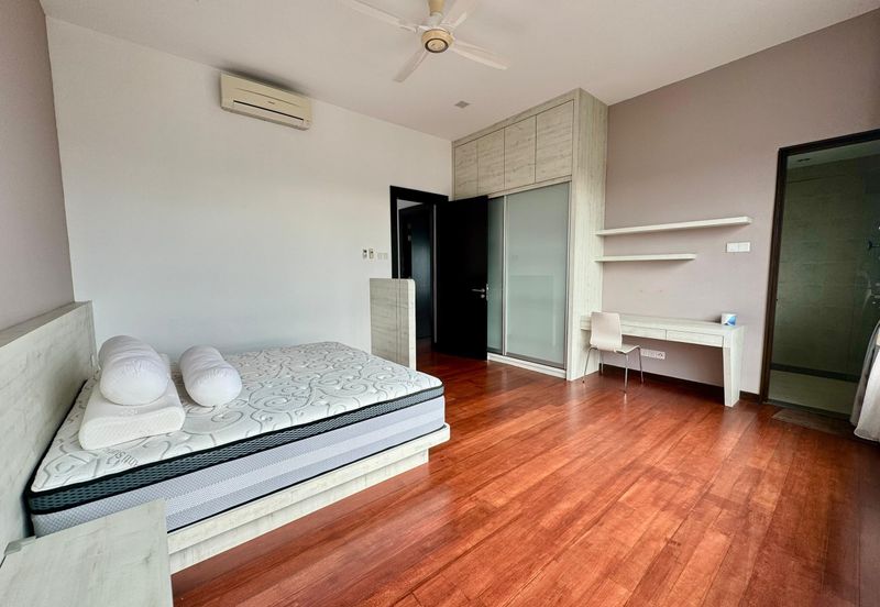 Infinity Beachfront Super Condominium