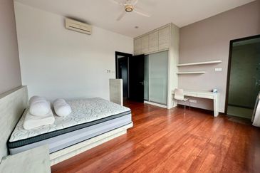 Infinity Beachfront Super Condominium