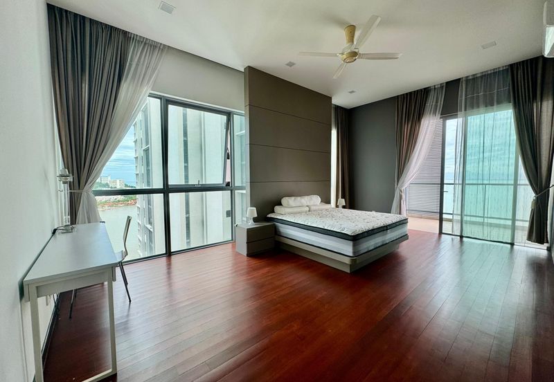 Infinity Beachfront Super Condominium