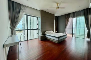 Infinity Beachfront Super Condominium