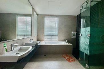 Infinity Beachfront Super Condominium