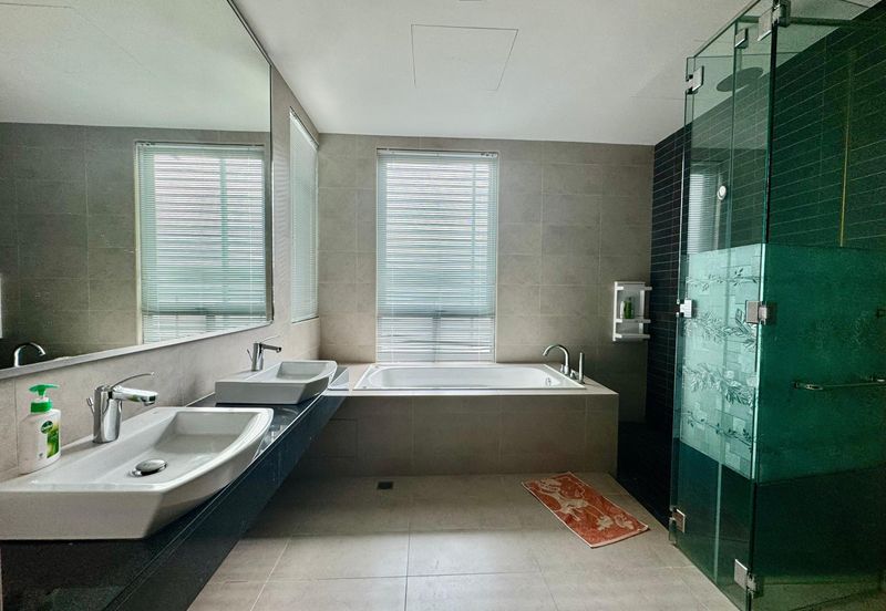 Infinity Beachfront Super Condominium