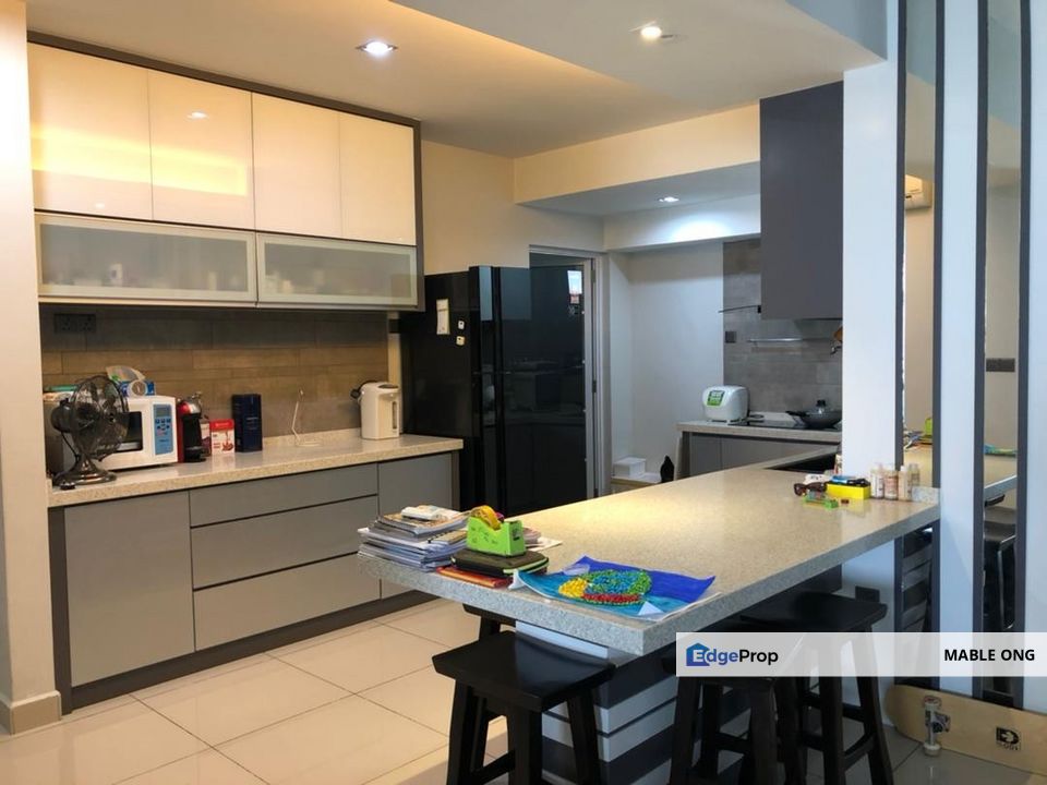 Surin Sea View unit For Sale, Penang, Tanjung Bungah