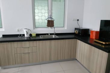 Arasia Perdana (The Clovers)