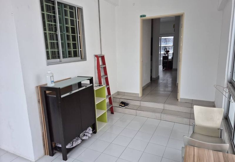 University Place (Plaza Ivory)