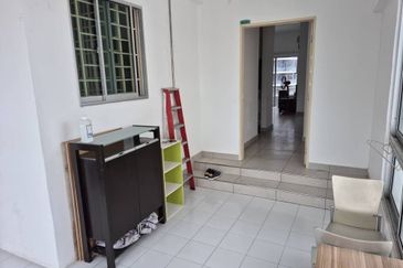 University Place (Plaza Ivory)