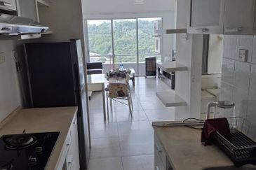 University Place (Plaza Ivory)