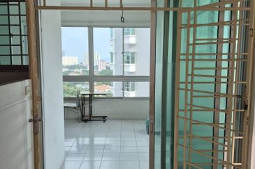 University Place (Plaza Ivory)