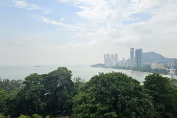 Marina Tower, Ratu Mutiara