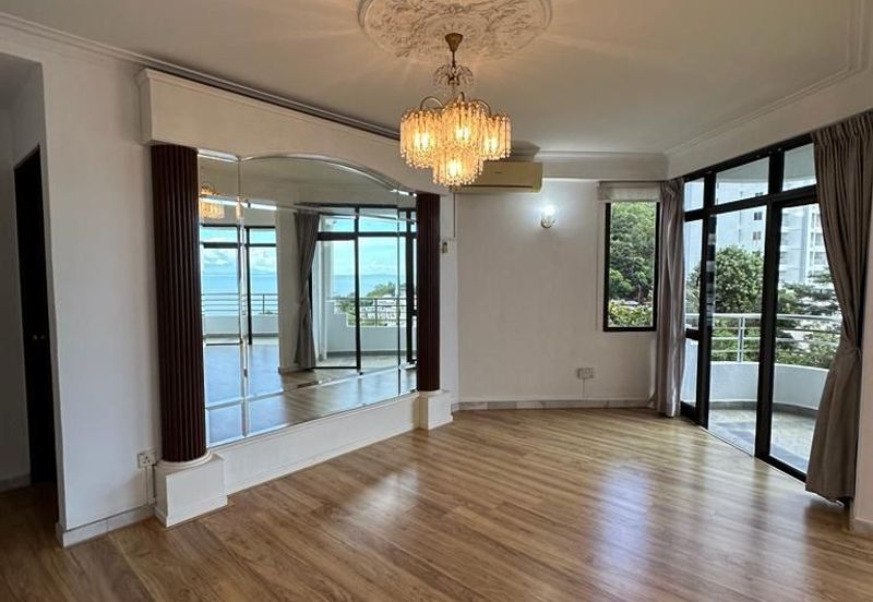 Marina Tower, Ratu Mutiara