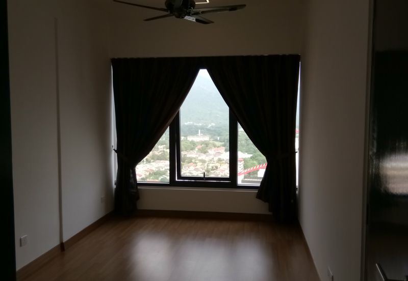 Tropicana 218 Macalister, Georgetown