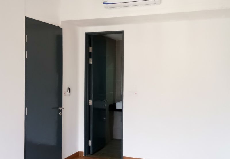 Tropicana 218 Macalister, Georgetown