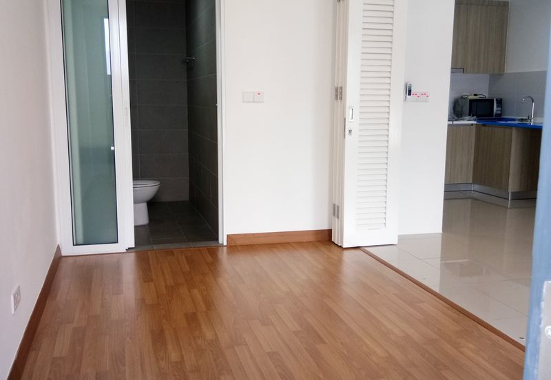 Tropicana 218 Macalister, Georgetown