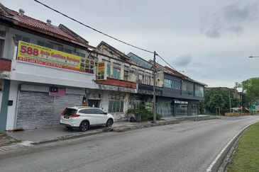 Jalan Gombak