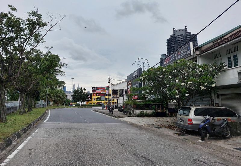 Jalan Gombak