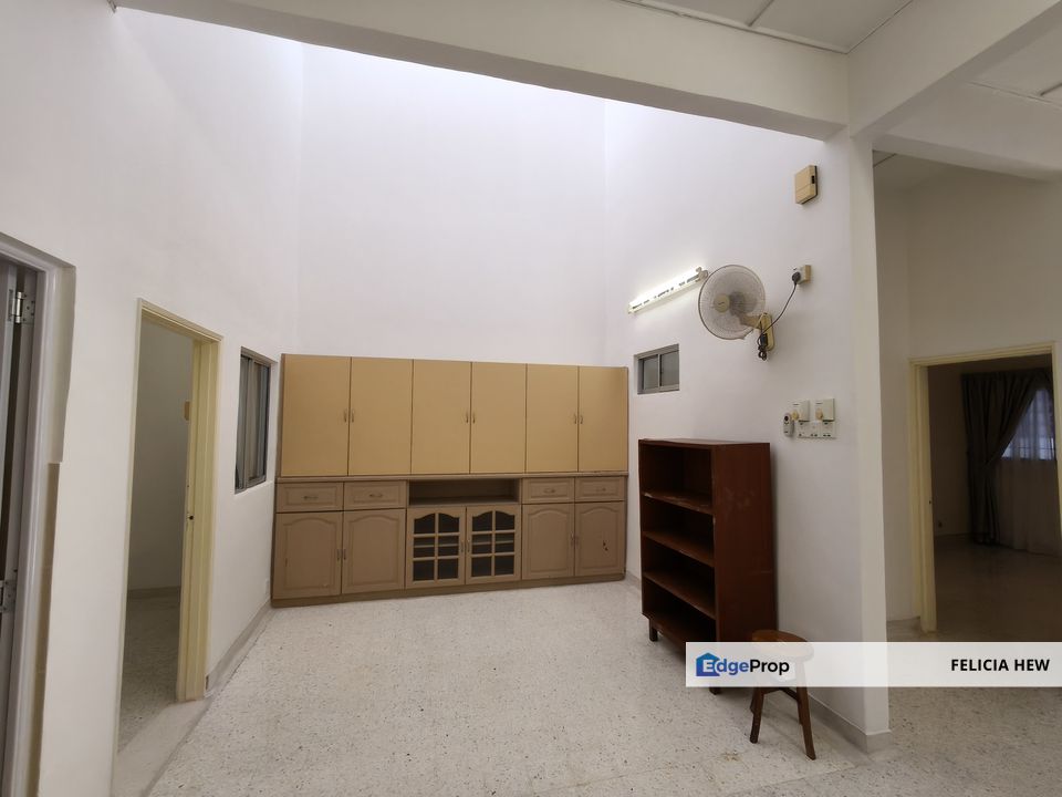 Single storey landed house for Rental @RM3,000 By FELICIA HEW | EdgeProp.my