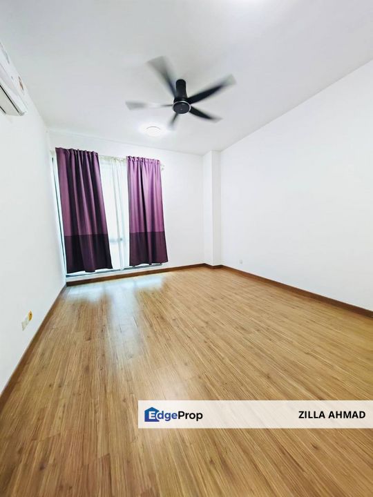 3 Storey Terrace - 5 Rooms - Lake Point Residence, Selangor, Cyberjaya