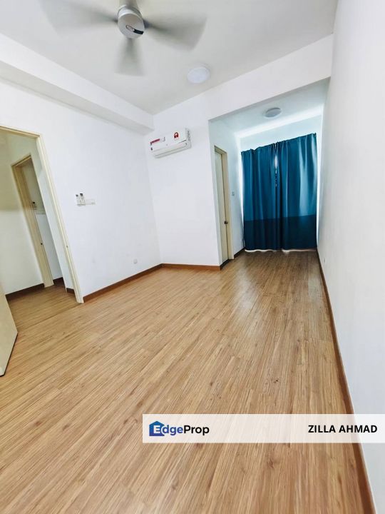 3 Storey Terrace - 5 Rooms - Lake Point Residence, Selangor, Cyberjaya