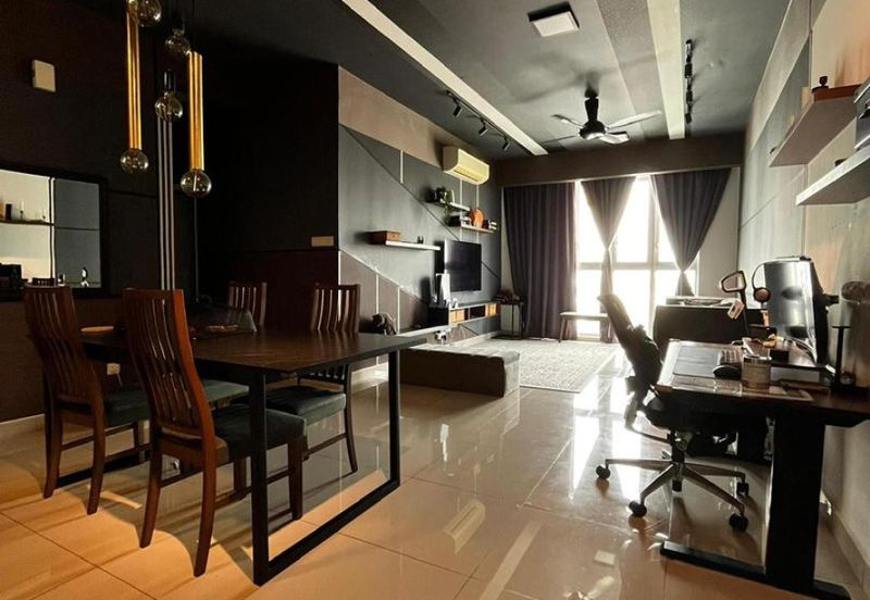 Lake Point Residence